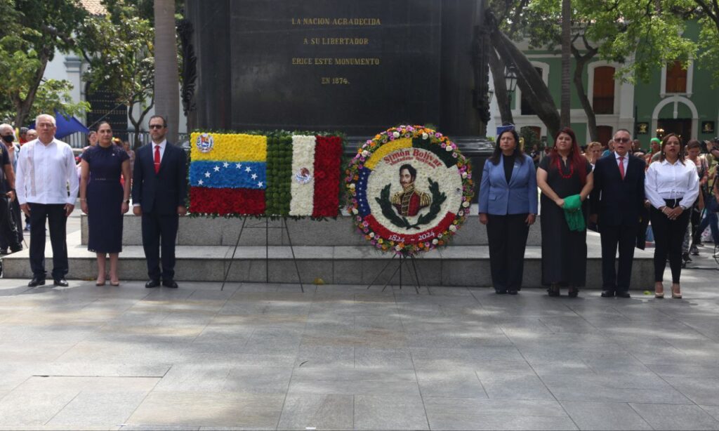 Venezuela y México conmemoran Bicentenario de la Declaración de Simón Bolívar como Ciudadano Mexicano